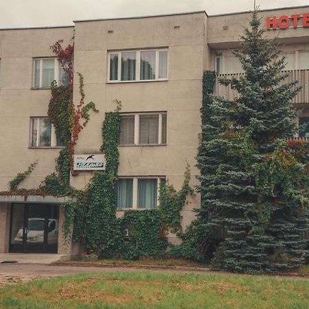 Hotell Paeaesuke Jõhvi Exterior foto