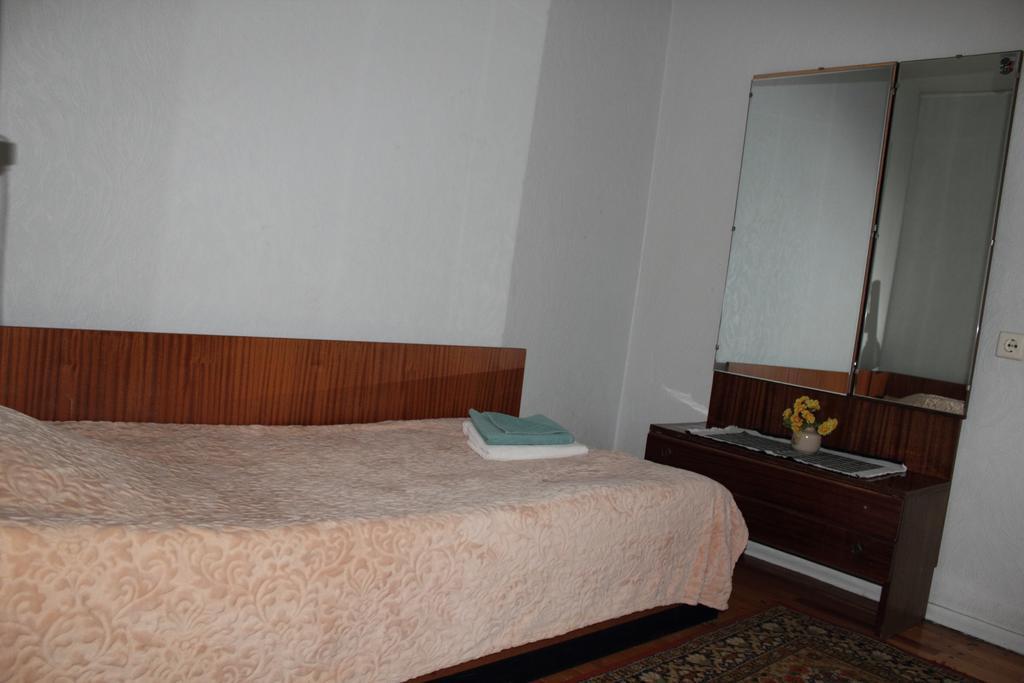 Hotell Paeaesuke Jõhvi Habitación foto